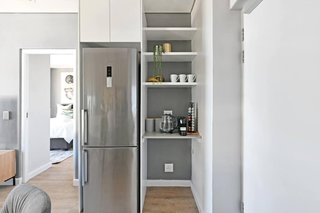 Freya - Stunning 2 Bed With & Table Mountain Views ! Appartement