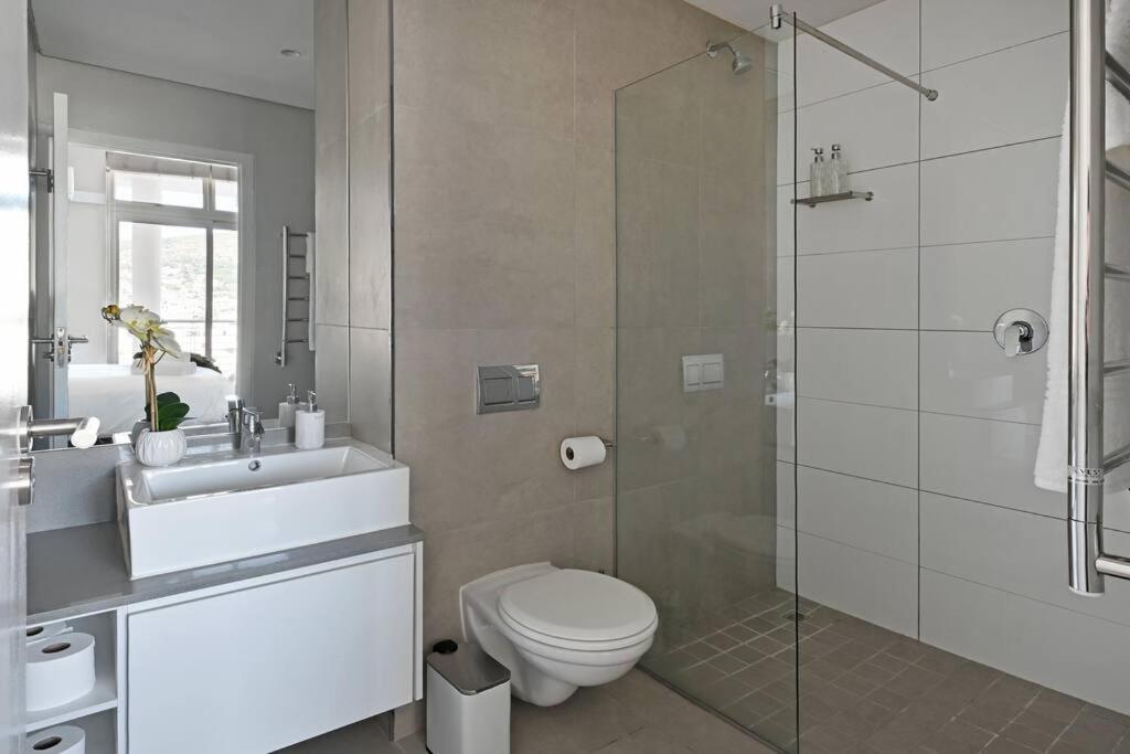 Freya - Stunning 2 Bed With & Table Mountain Views ! Appartement