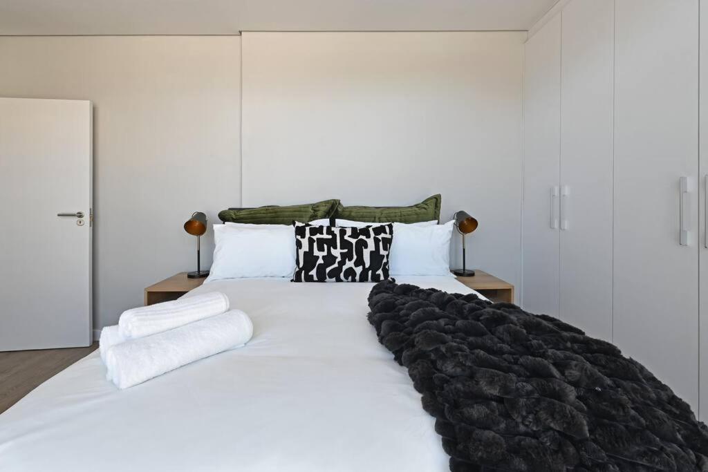 Freya - Stunning 2 Bed With & Table Mountain Views ! Appartement